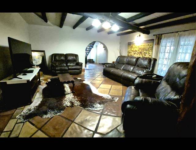 4 BEDROOM HOUSE FOR SALE IN MEER EN SEE
